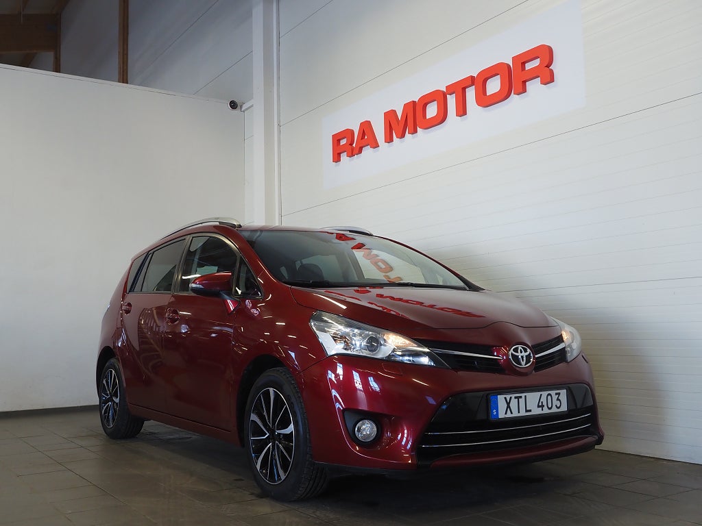 Toyota Verso 1.8 Valvematic Intense Edition 7-sits Kamera Halvskinn 2017