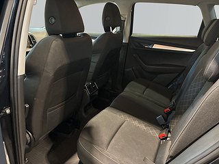 Skoda Karoq 1.0 TSI Drag Värmare Kamera S&V-däck Låg Skatt