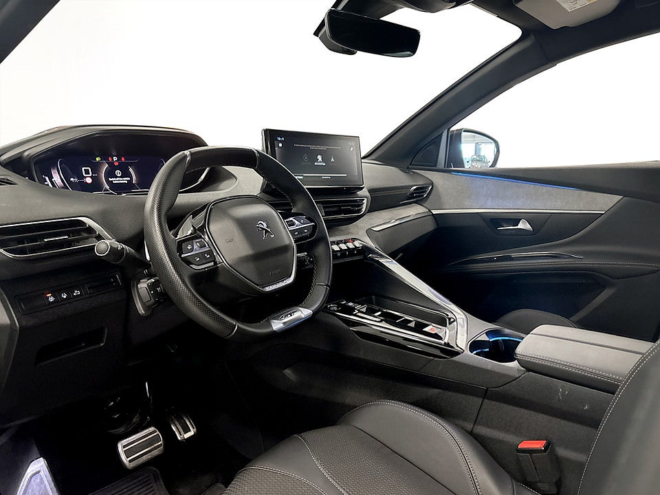 Bild på Peugeot 5008 GT 1.2 PT 130hk Aut 7-SITS B-KAMERA
