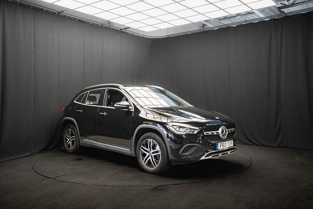 Mercedes-Benz GLA 250 e KAMERA WIDESCREEN P-VÄRM AMBIENT 1-ÄGARE