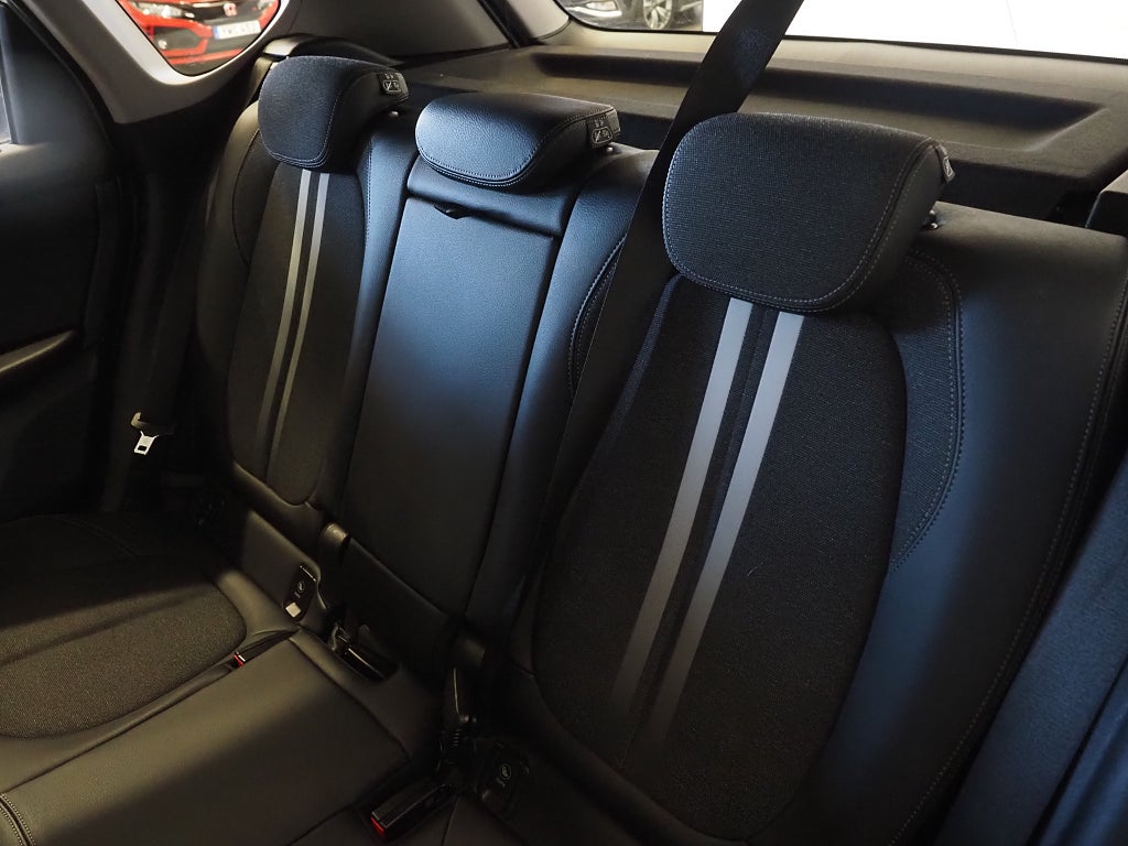 BMW 220 d xDrive Active Tourer Sport line M-Värm Navi Drag 2019