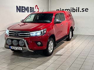 Toyota Hilux Dubbelhytt AWD Drag Dvärm Kamera Skinn MOMS SoV