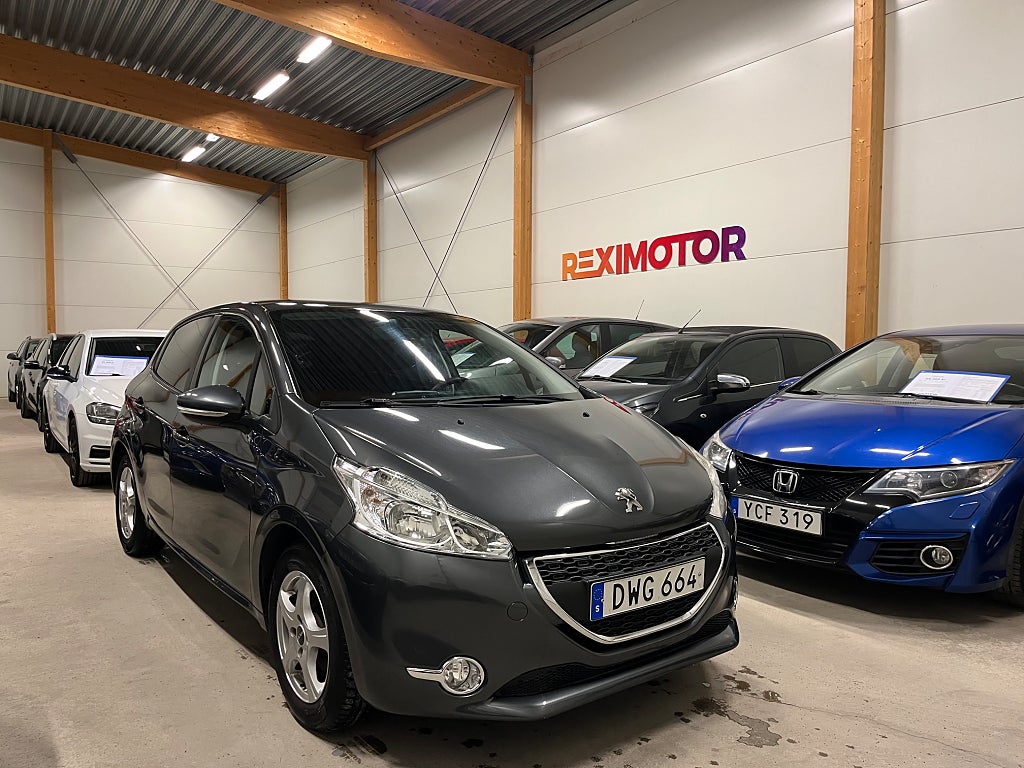 Peugeot 208 5-dörrar 1.2 VTi 82 Ny Besiktad 
