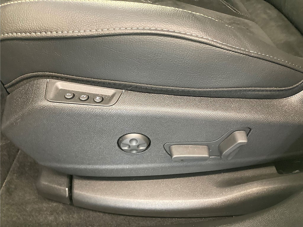 Bild på DS 7 Crossback Pallas 1.5 BHDi 130hk Aut - B-KAMERA, CARPLAY