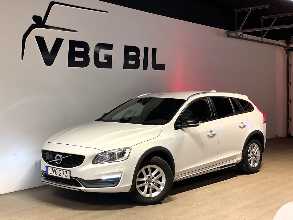 Volvo V60 Cross Country D4 AWD Geartronic Summum Business VOC Värmare 