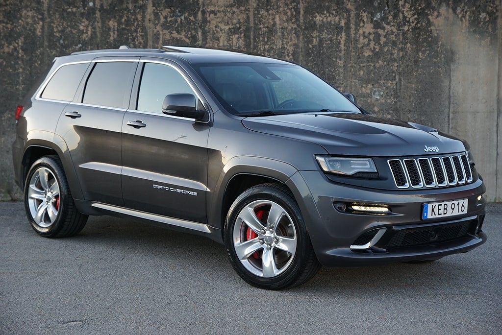 Jeep Grand Cherokee SRT 6.4 V8 HEMI|Svensksåld|1-Ägare|Pano|H&K|SE SPEC|