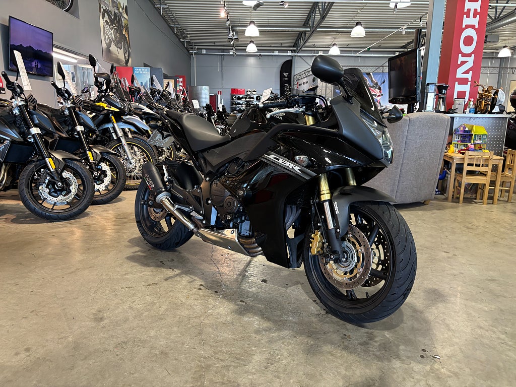 Honda CBR600F #Endast 1350 mil# 