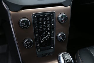 Halvkombi Volvo V40 Cross Country 18 av 26