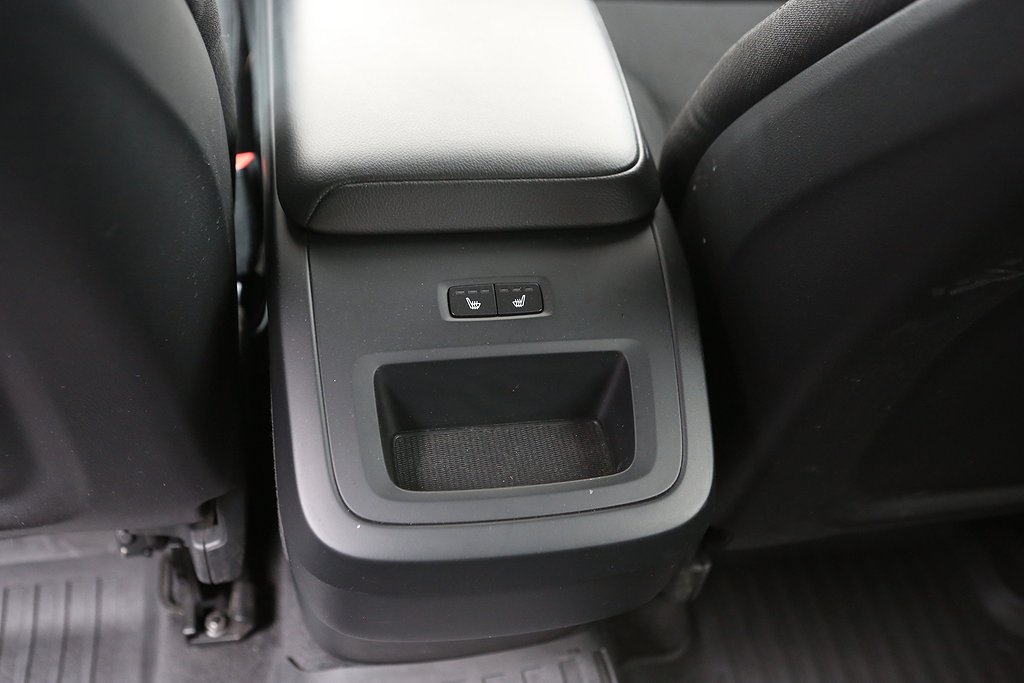 Volvo XC60 D4 190hk Momentum SE Teknik Drag Kamera Navi VOC 2019