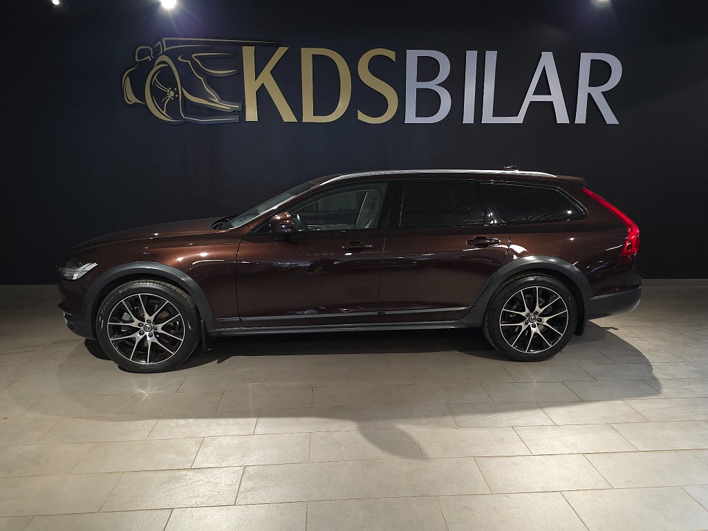 Volvo V90 Cross Country D4 AWD Inscription Pro Euro 6 190hk Panorama Drag