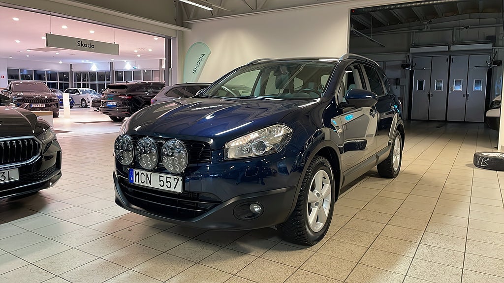 Nissan Qashqai 7-Sits 4x4 CVT Drag B-Kam Pano V-Hjul Bose