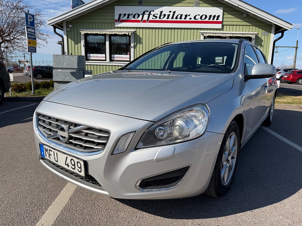 Volvo V60 D2 Momentum Euro 5