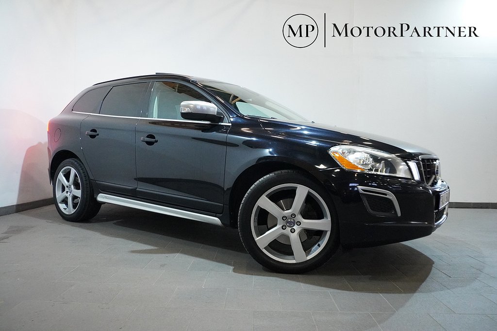 Volvo XC60 D4 AWD R-Design Drag Pano Skinn Navi