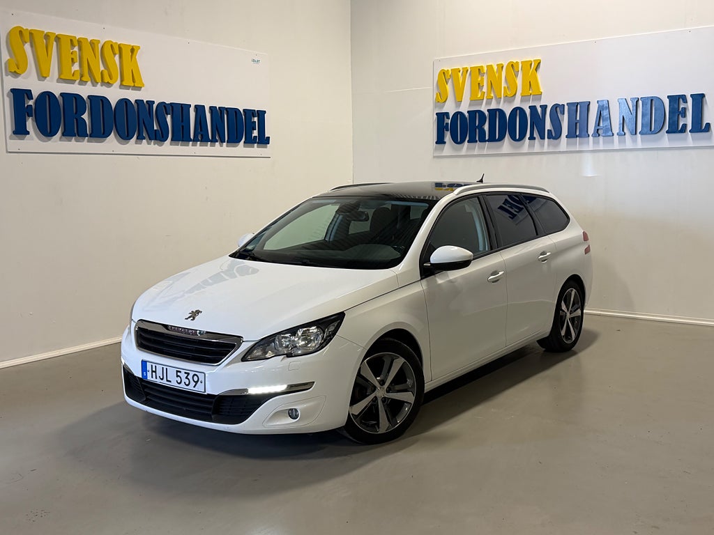 Peugeot 308 sw 1.2 PureTech 110 Active Drag Panorama Årsskatt = 360KR