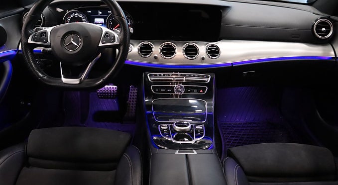 Mercedes-Benz E 220 d AMG Night Värmare Drag Kombi - bild 3