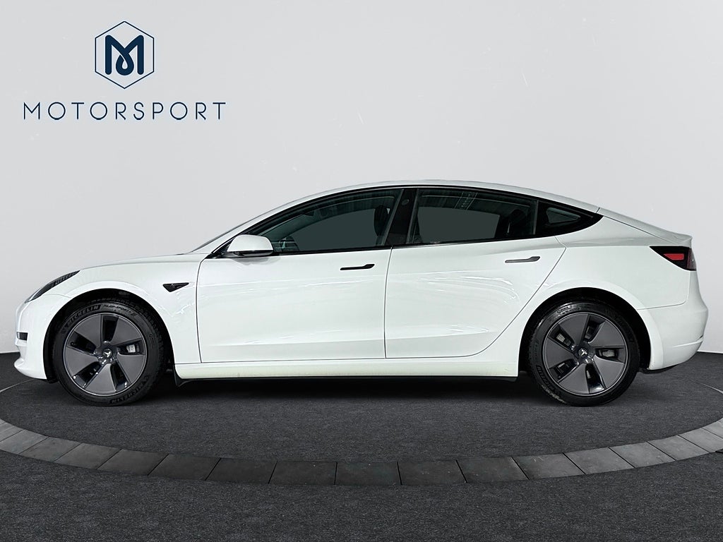 Tesla Model 3 Standard Range RWD Pano Värmepump Förklimat Skinn Navi bild 3