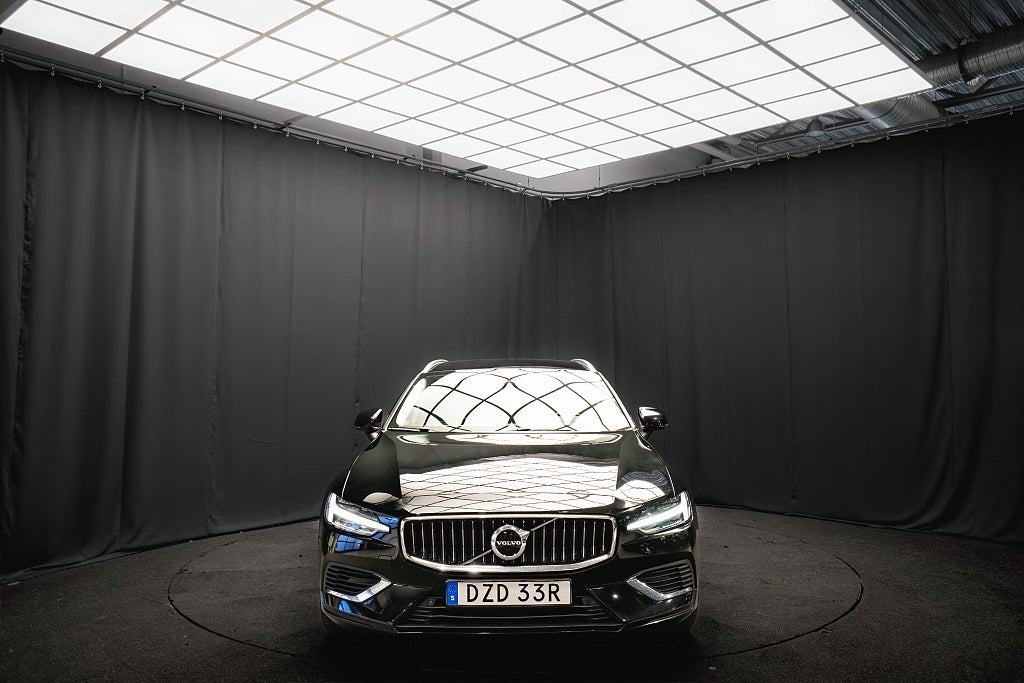 Volvo V60 Recharge II T6 AWD DRAG H/K KAMERA BLIS 1-ÄGARE MOMS