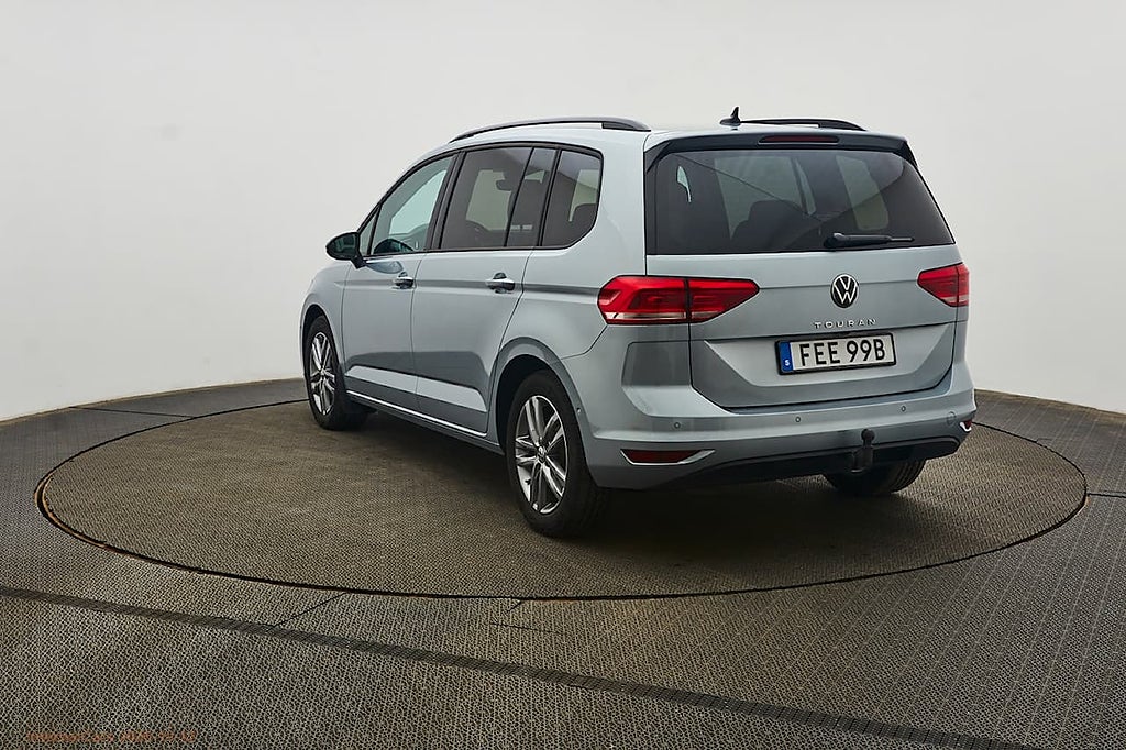 Volkswagen Touran 7-seater 1.5 TSI 150hk drag, värmare, kamera