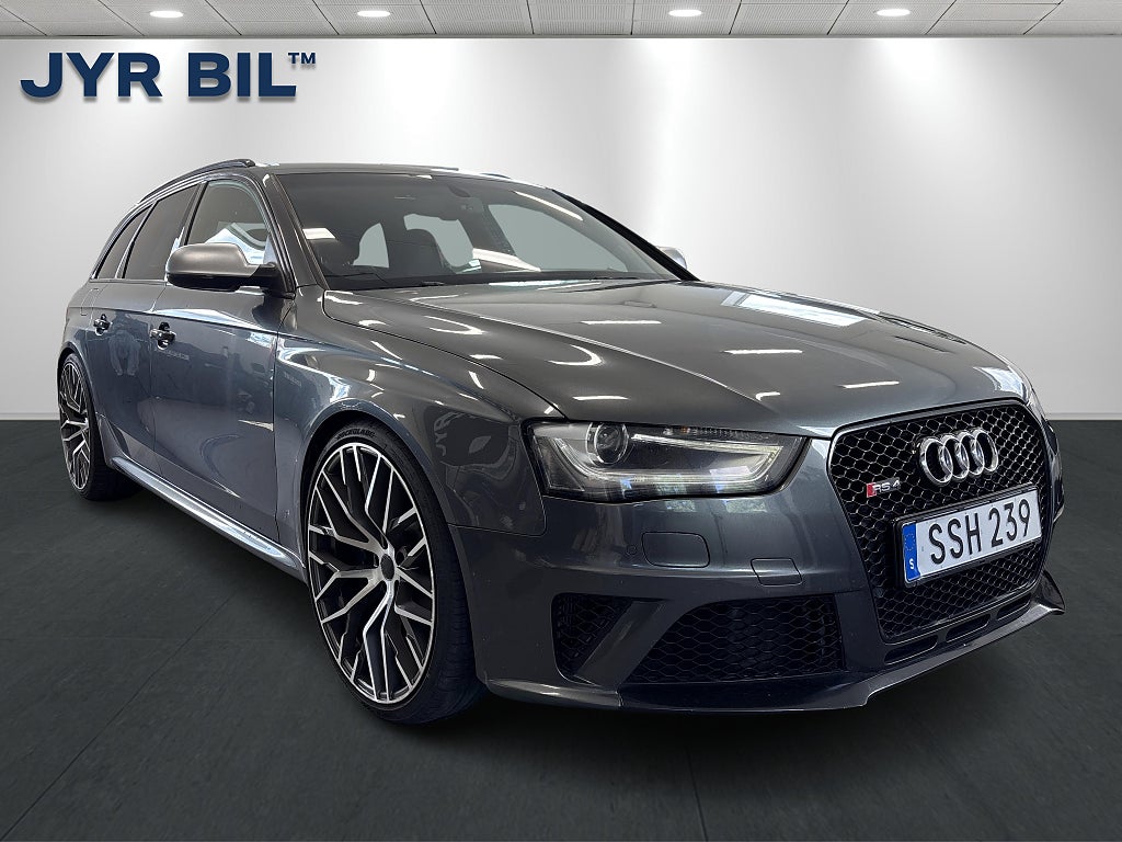 Audi A4 RS 4 Avant 4.2 FSI V8 quattro S Tronic RS Supersprint