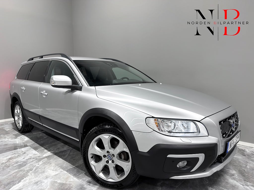 Volvo XC70 D4 AWD Auto/Classic Summum/GPS/Drag/Värmare/Skinn/VOC