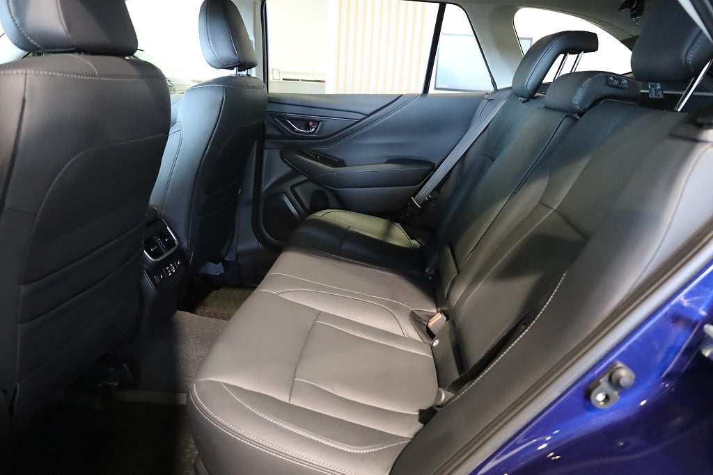 Subaru Outback 2,5 XFuel Limited AWD Aut Navi Kamera Leasbar