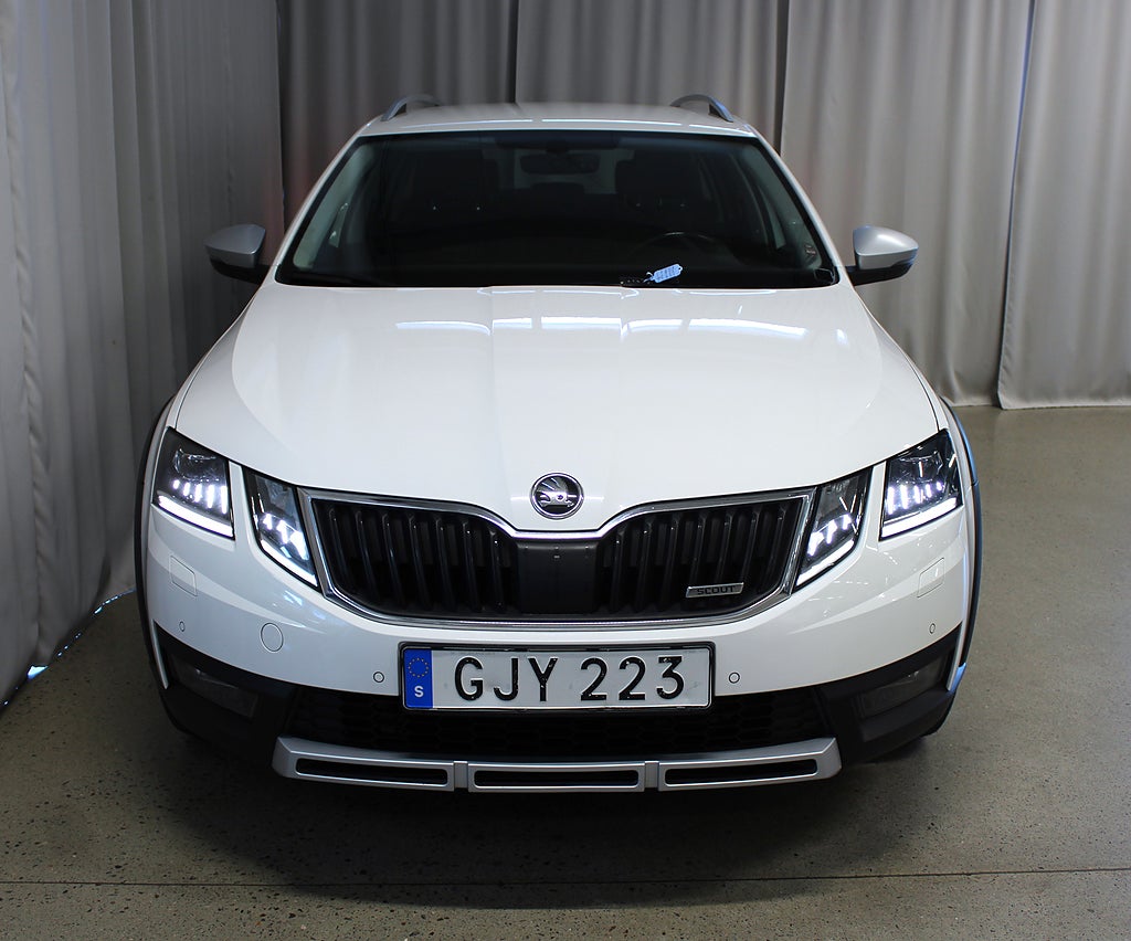Skoda Octavia Scout 2.0 TDI 4x4 Premium, Drag, Navi, S&V-hjul 3,99%