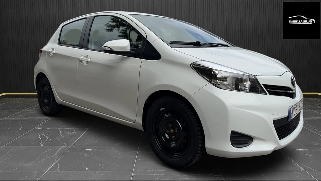 Toyota Yaris 5-DÖRRAR 1.33 DUAL VVT-I ACTIVE SVENSKSÅLD 99HK NYSERV