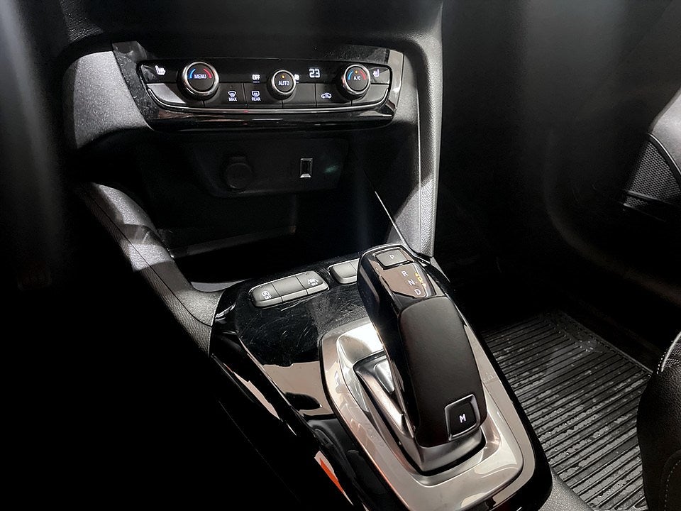 Bild på Opel Corsa Elegance 1.2 Turbo 100hk Aut - B-KAMERA, CARPLAY