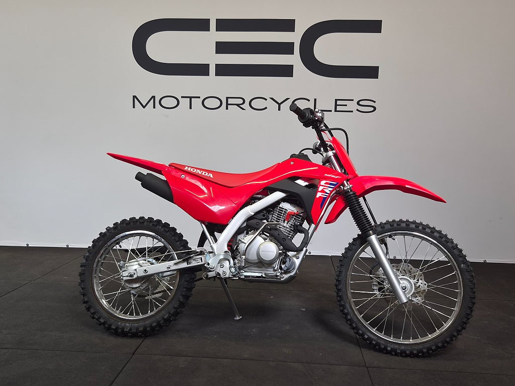 Honda CRF125F Endast 2h Nyskick