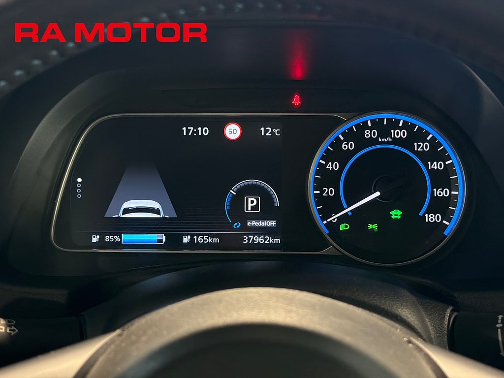 Nissan Leaf Tekna | 40kWh | 360° | Bose | Värmepump | Navi | Moms 2023