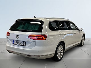 Volkswagen Passat Sportscombi 2.0 TDI 4M Drag/Kamera/M&Dvärm/LED/S&V-Däck – bild 6