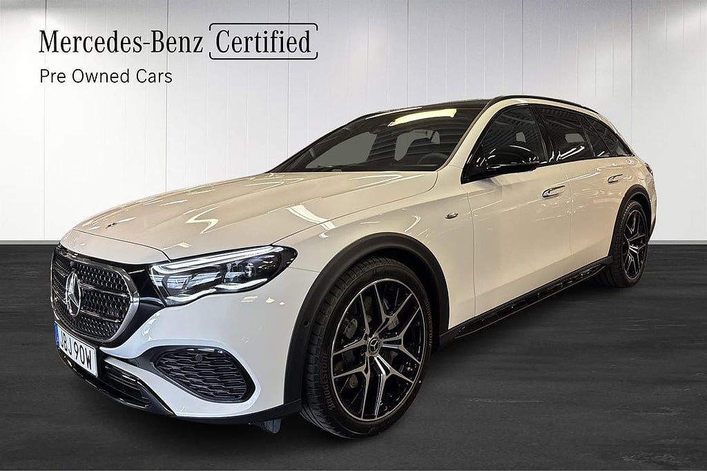 Mercedes-Benz E 300 d e 4MATIC All-Terrain Moms/Superscreen/Panorama/Burmester