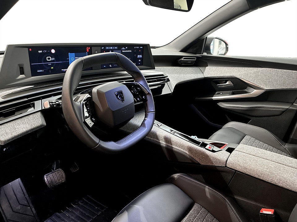 Bild på Peugeot 5008 Allure Hybrid 145hk Aut 7-SITS B-KAMERA CARPLAY 