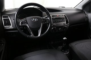 Halvkombi Hyundai i20 8 av 17