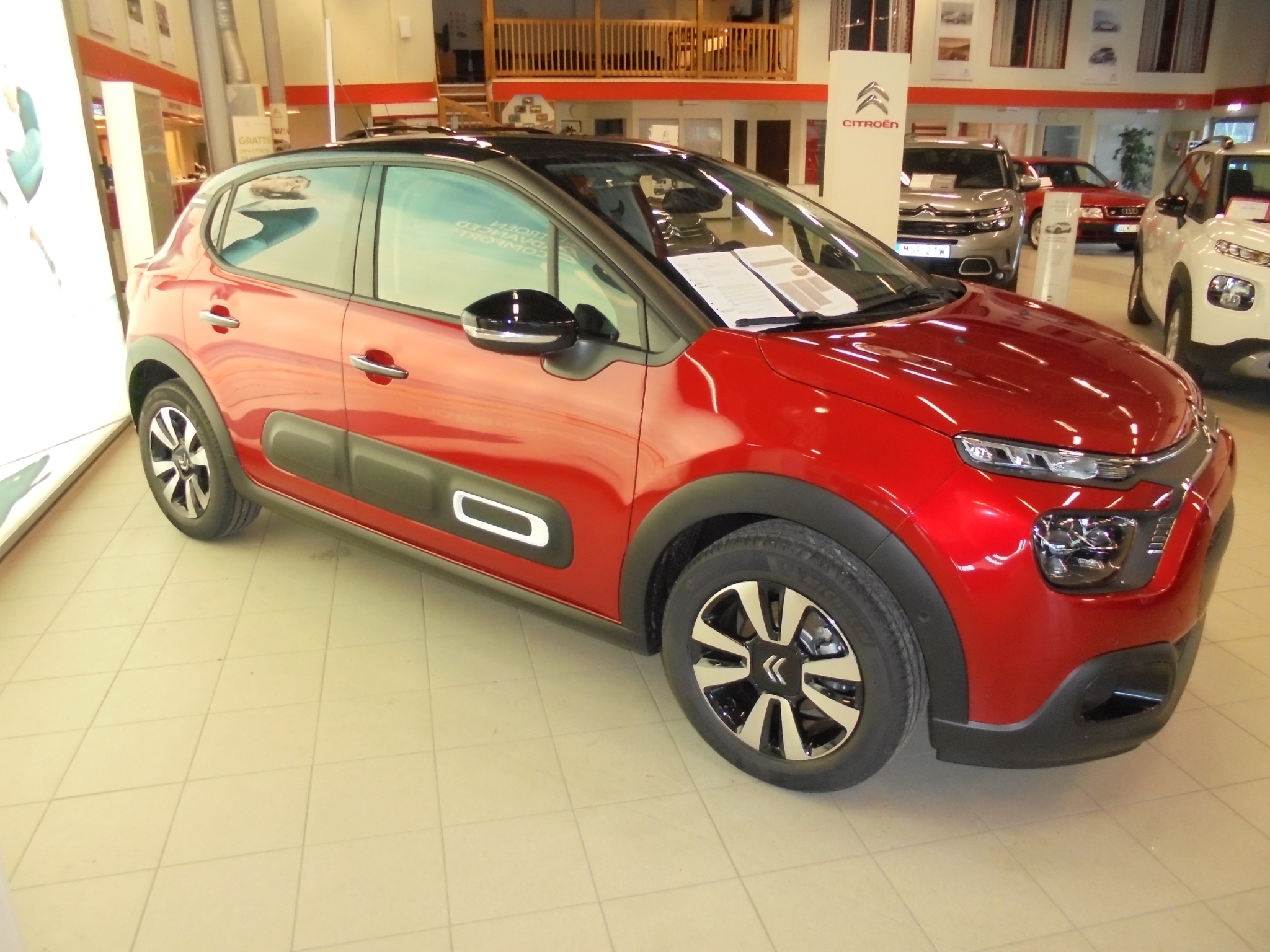 Citroen C3 Shine More PT 82 2021, kuva 2/33