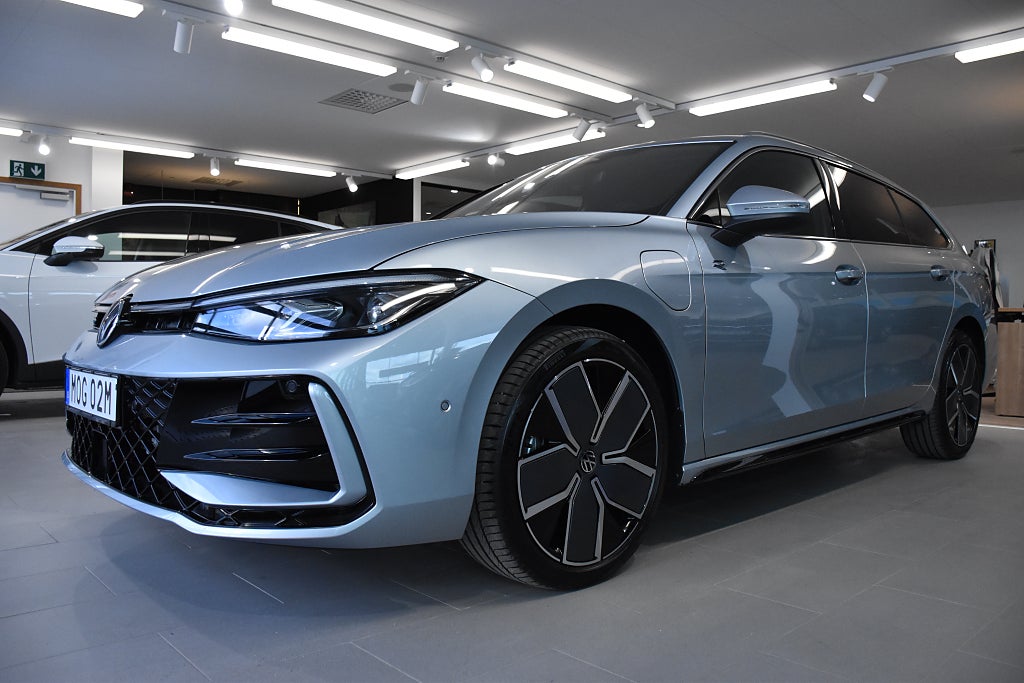 Volkswagen Passat eHybrid 272hk SWE Edition *VW Choice*