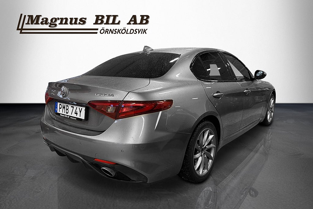 Alfa Romeo Giulia 2.0 Turbo 16V Q4 Veloce Sov Hjul M-värmare Kamera miniatyr 6