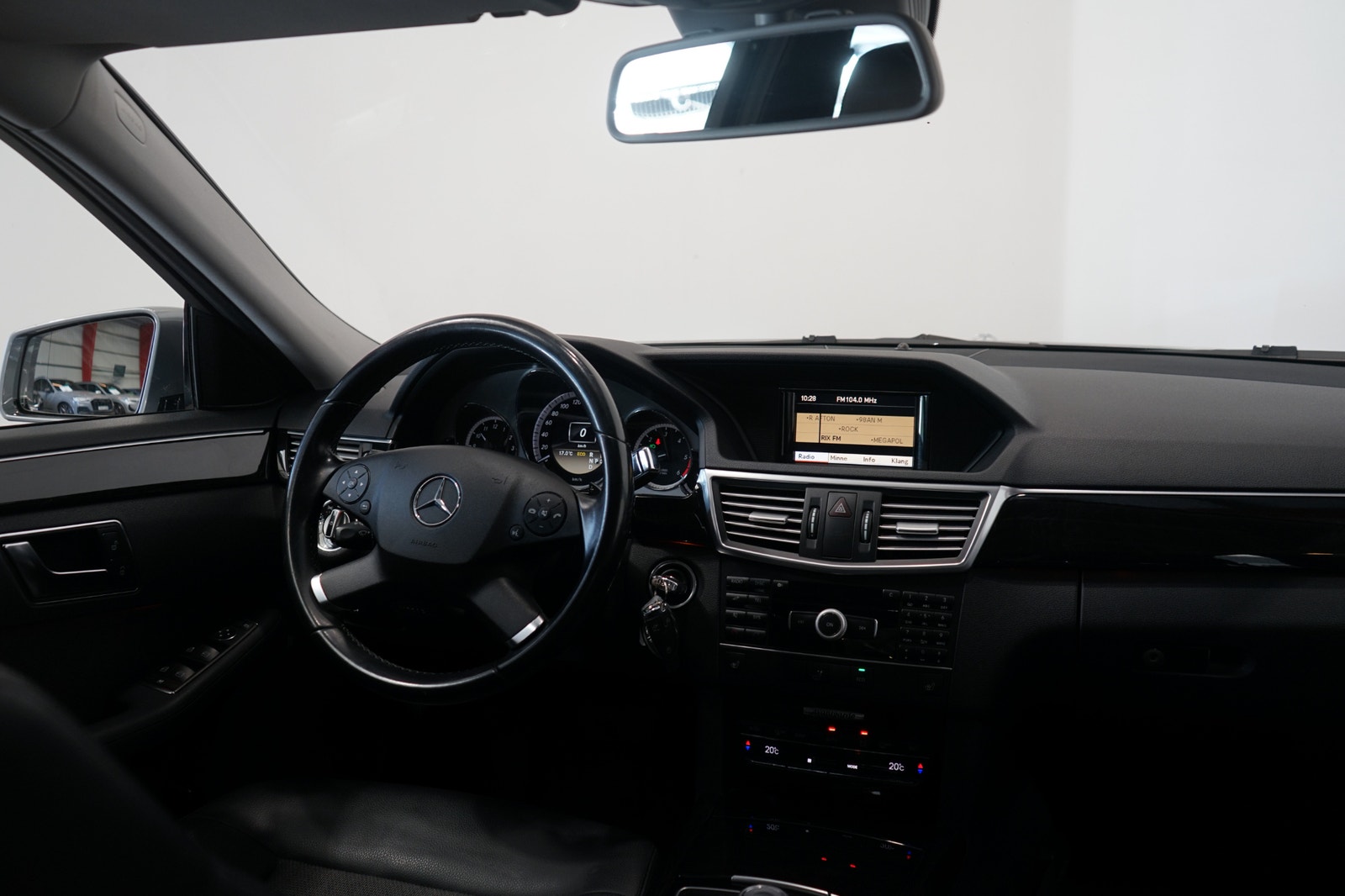 Mercedes-Benz E 350 CDI BlueEFFICIENCY 7G-Tronic Plus Avantgarde 265hk 2012 - miniatyr 5
