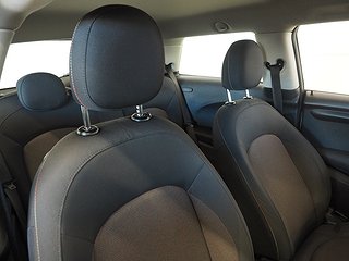 Halvkombi MINI One 11 av 17