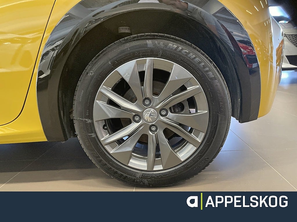 Peugeot E-208 Allure Electric 50 kWh |RÄNTA 3,99%|V-HJUL INGÅR| thumbnail