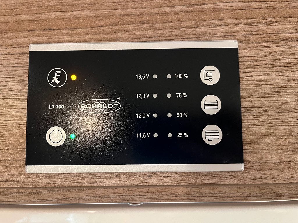 Carado A 464 B-kort / 6 bältade / 6 Sovplatser /4995kr/mån - Carado