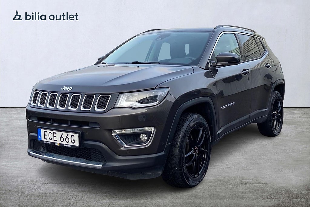 Jeep Compass 1.4 4WD 170hk / Pano Backkamera CarPlay Navi