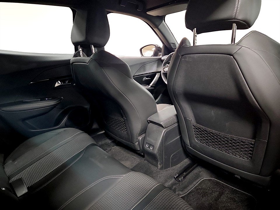 Bild på Peugeot 2008 GT 1.2 PT 130hk Aut - B-KAMERA, CARPLAY