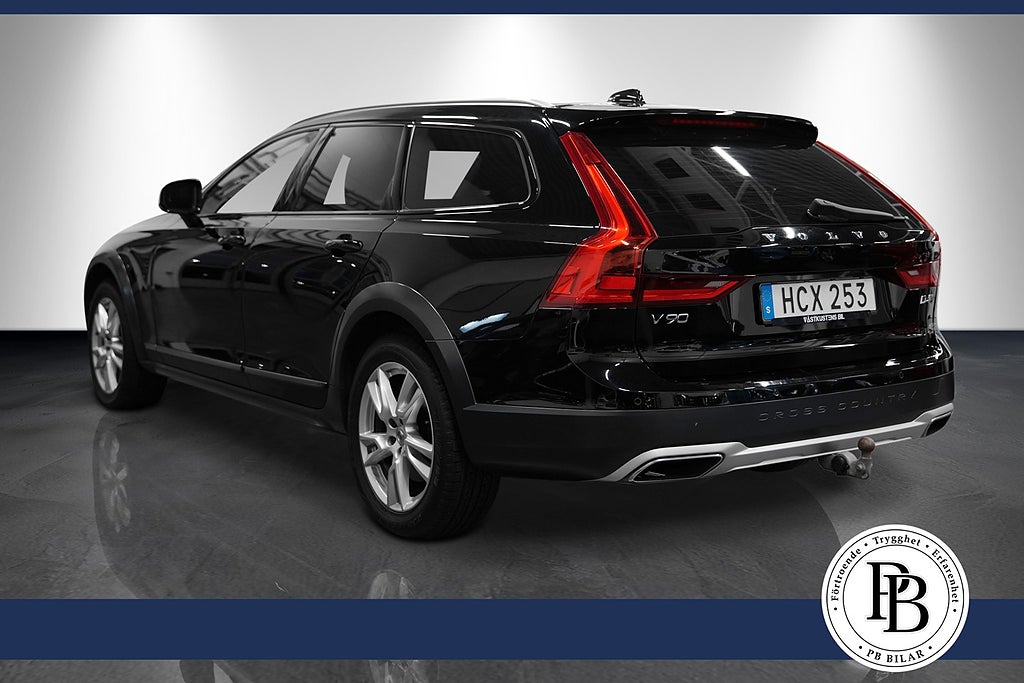 Volvo V90 Cross Country