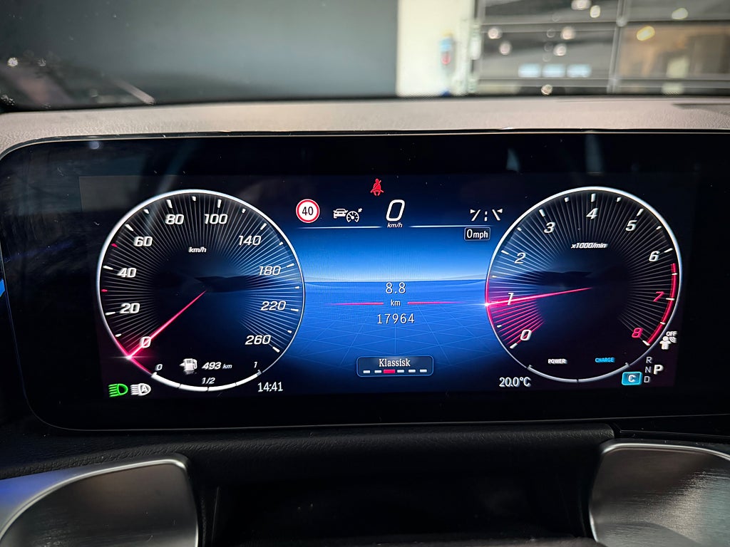 Mercedes-Benz GLB 200 AMG Premium 7 sits Värmare Glastak Drag - bild 21