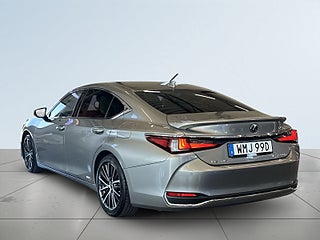 Lexus ES 300h 2.5 E-CVT Limited Edition S&V-hjul/Taklucka/Kamera