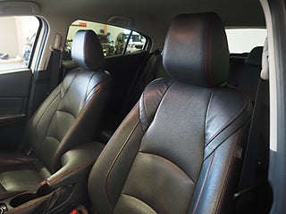 Halvkombi Mazda 3 13 av 22