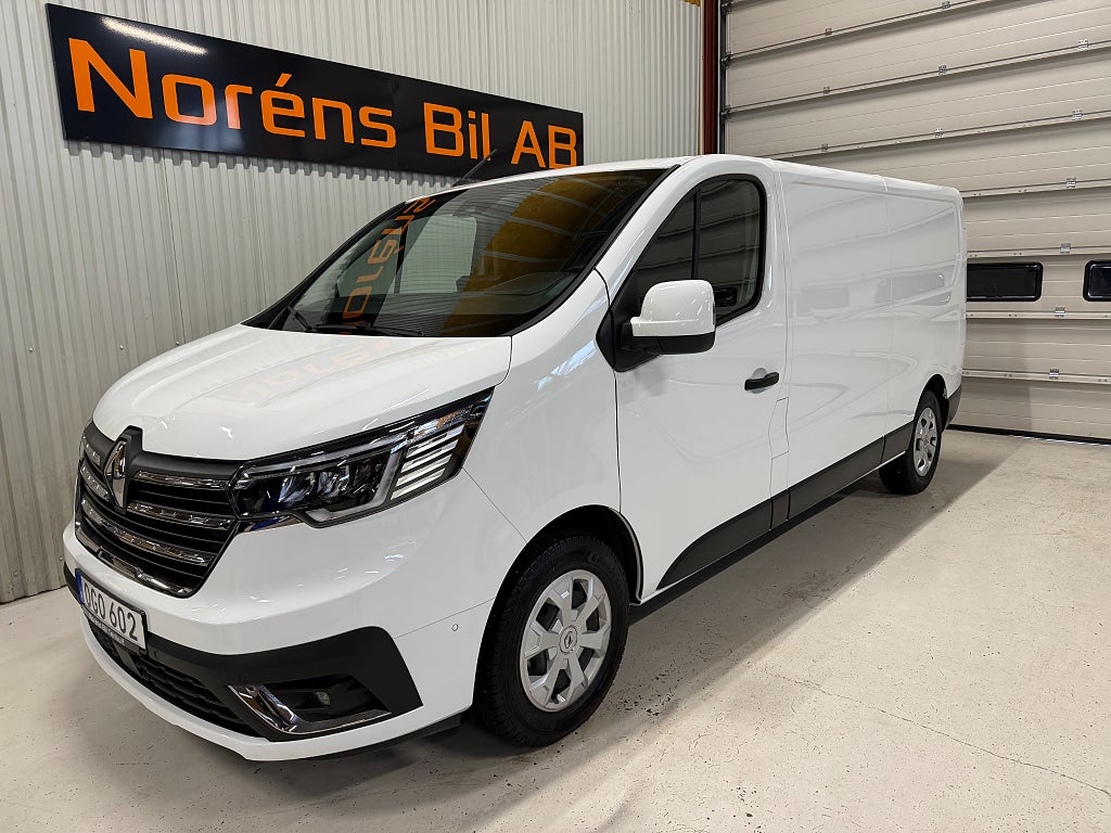 Renault trafic 2.0 dCi AUT 150HK NORDIC LINE L2 LEASBAR DEMO 1300MIL
