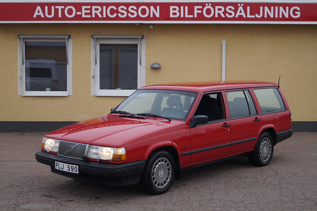 Volvo 940 Kombi 2.3 | Nybesiktigad | Få ägare | Dragkrok