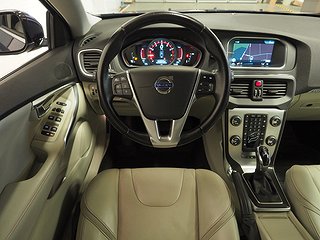 Halvkombi Volvo V40 Cross Country 12 av 20